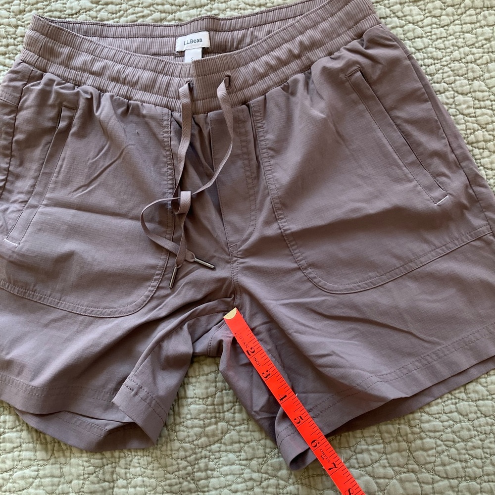 L.L. Bean Women's Vista Camp Shorts Taupe S - Picture 12 of 15